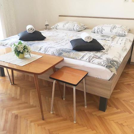 Apartment & Rooms Riva 沃迪切 外观 照片