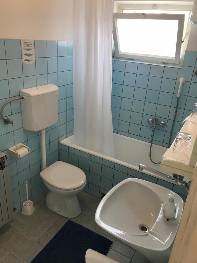Apartment & Rooms Riva 沃迪切 外观 照片