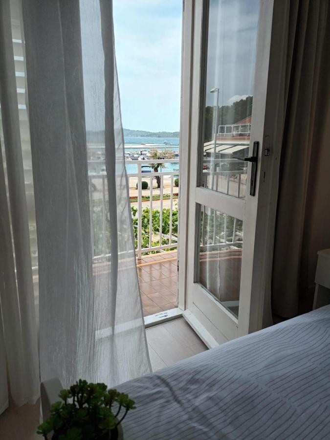 Apartment & Rooms Riva 沃迪切 外观 照片