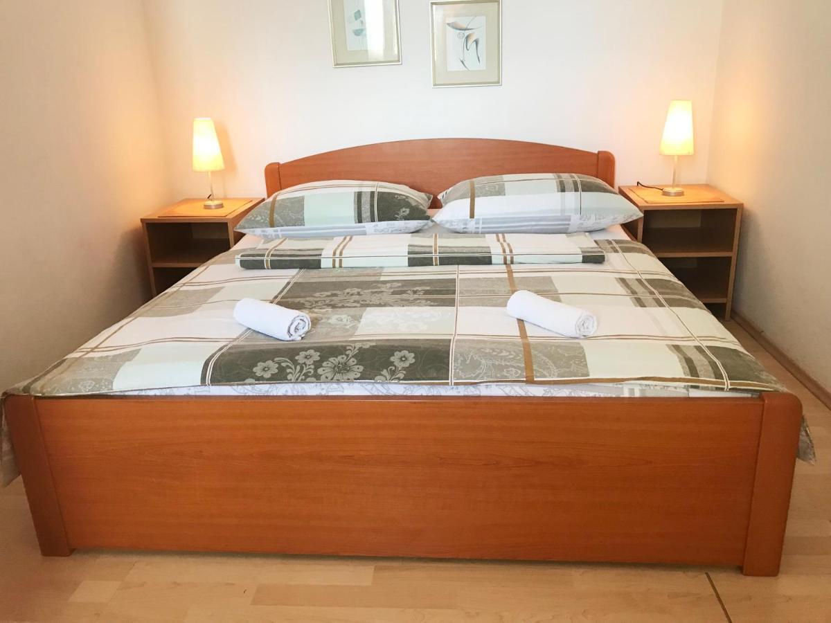 Apartment & Rooms Riva 沃迪切 外观 照片
