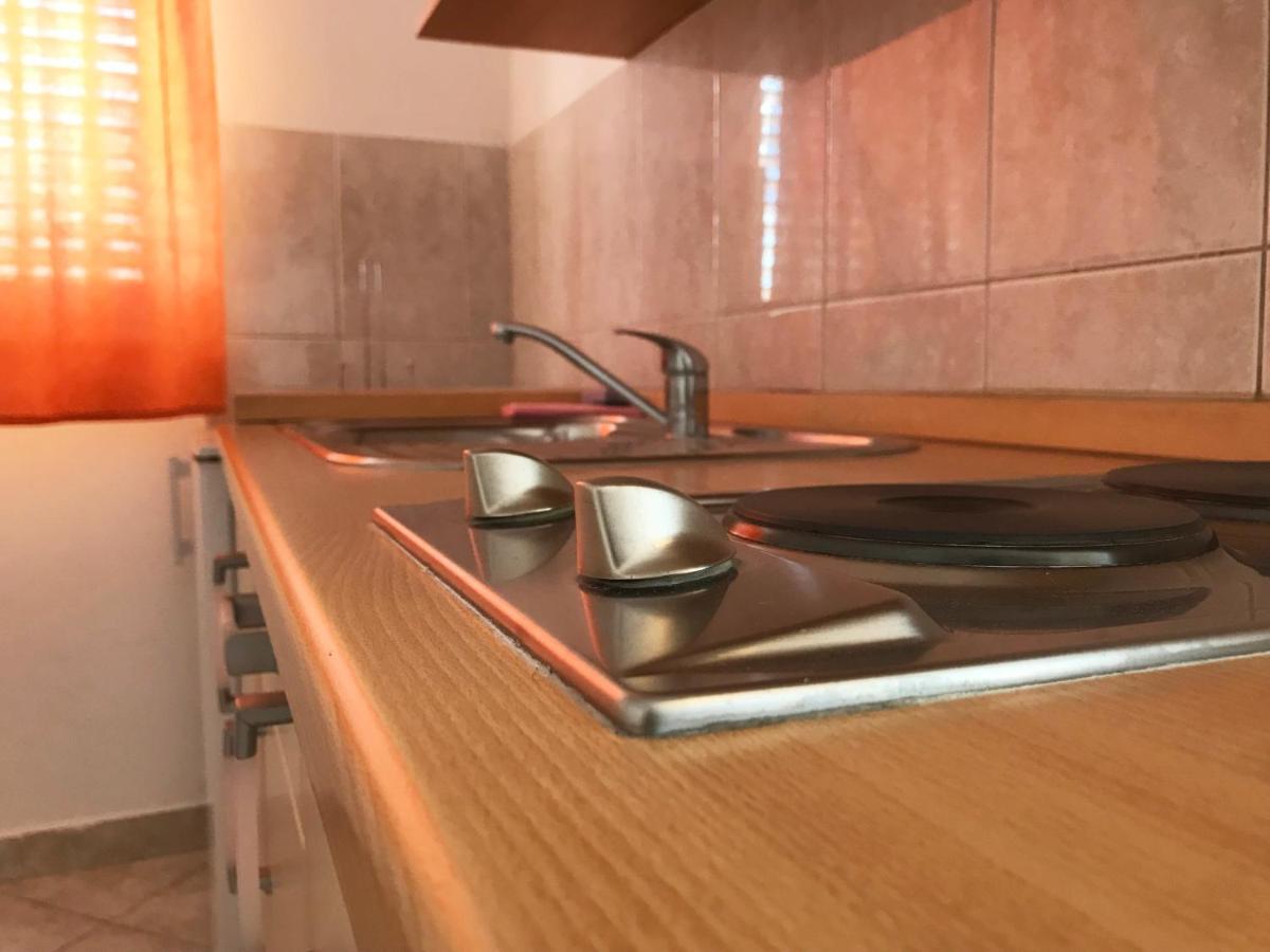 Apartment & Rooms Riva 沃迪切 外观 照片